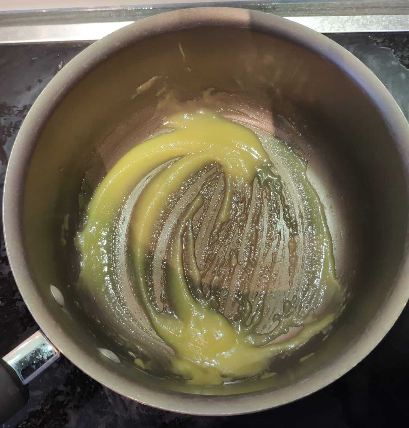 mix the butter and flour slowly together_white asparagus soup_spargelsuppe_easy and creamy recipe_my life in germany_hkwomanabroad-min